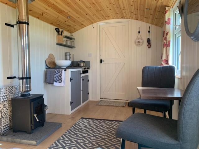 Maple Hut Four Acre Farm Hotell Aylsham Exteriör bild